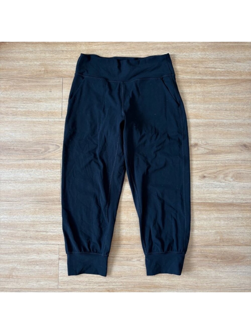 Lululemon Athletic Align Jogger Crop Yoga Pants 23” Black Women’s Size 8